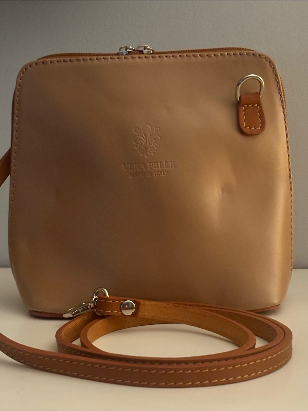 Vera Pelle tan Leather Crossbody Bag